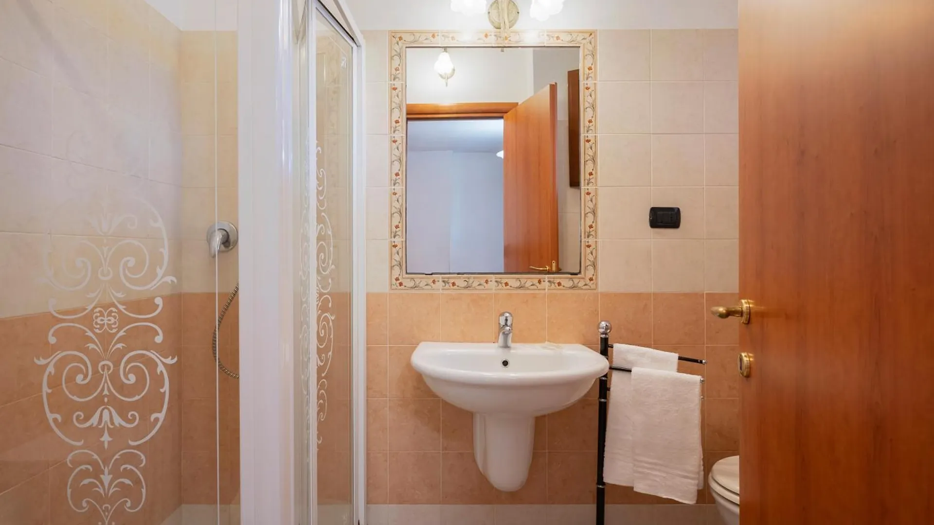 Follonica Apartments - Pool & Relax