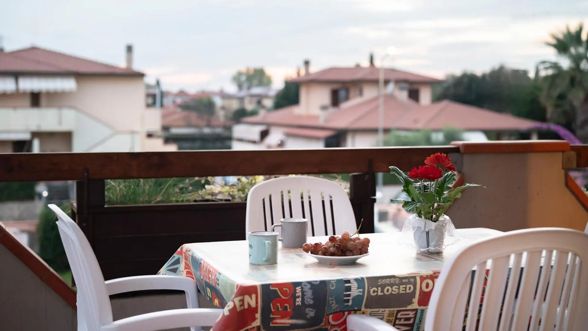 Follonica Apartments - Pool & Relax 0*,  Italia